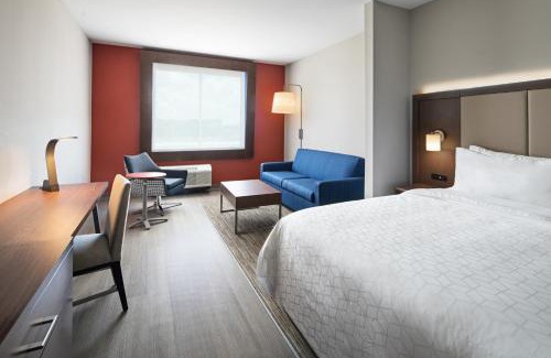 North Overton Hotel | Holiday Inn Express & Suites Lubbock Central - Univ Area by IHG