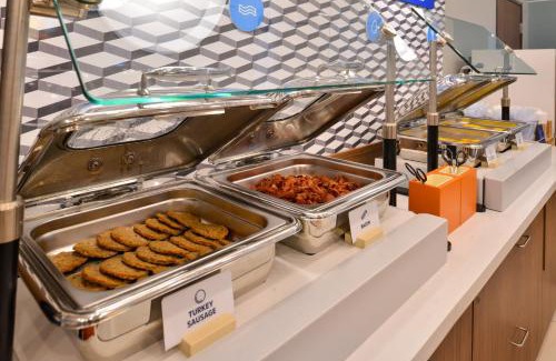 Morrow Hotel | Holiday Inn Express & Suites Morrow – Atlanta South by IHG