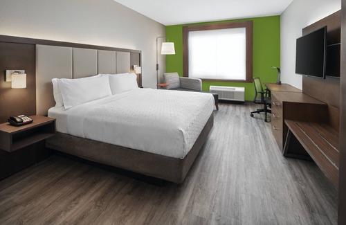 Odessa Hotel | Holiday Inn Express & Suites Odessa I-20 by IHG