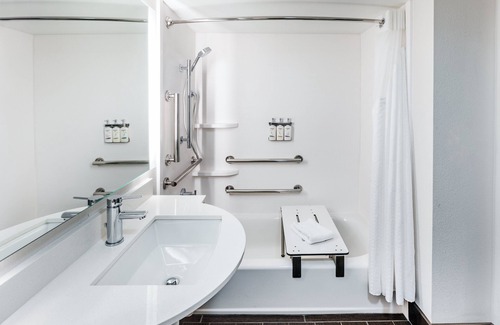 Sulphur Hotel | Holiday Inn Express & Suites Sulphur (Lake Charles) by IHG
