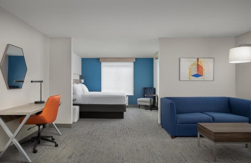 Superior Hotel | Holiday Inn Express & Suites Superior by IHG