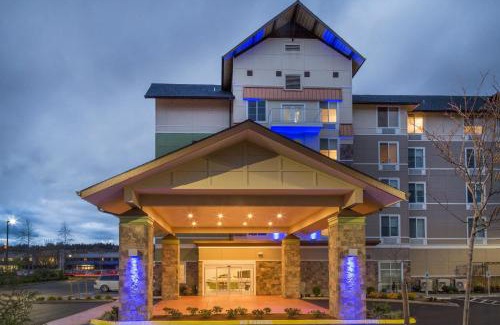 Tukwila Hotel | Holiday Inn Express & Suites - Seattle South - Tukwila by IHG