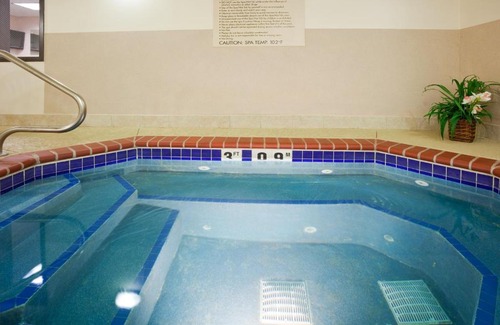 Yankton Hotel | Holiday Inn Express & Suites Yankton by IHG