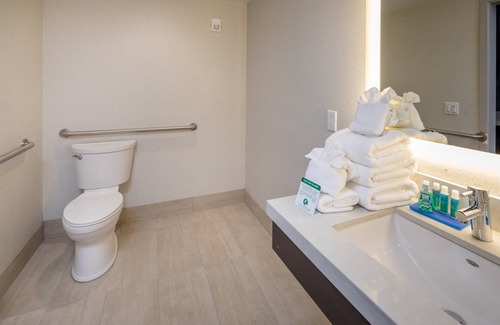 Sunnyvale West Hotel | Holiday Inn Express Sunnyvale - Silicon Valley by IHG