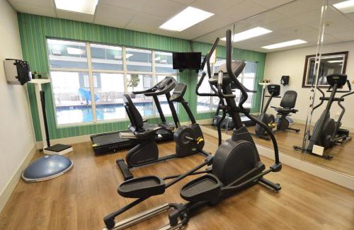 Oregon Hotel | Holiday Inn Express Toledo-Oregon by IHG