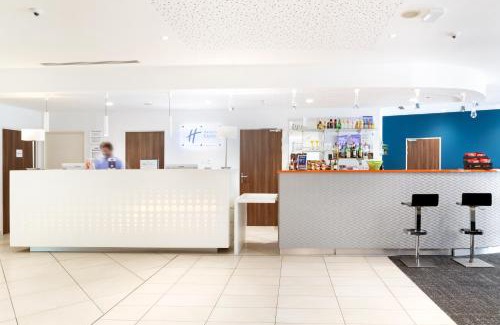 Toulon Hotel | Holiday Inn Express Toulon - Est by IHG