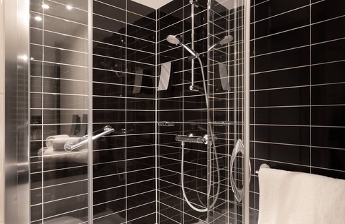 Toulon Hotel | Holiday Inn Express Toulon - Est by IHG