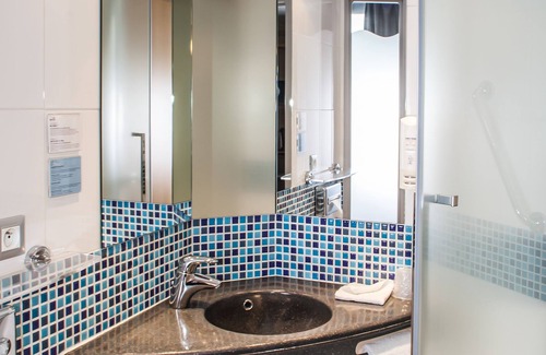 Blagnac Hotel | Holiday Inn Express Toulouse Airport by IHG