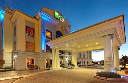 Piarco Hotel | Holiday Inn Express Trincity by IHG
