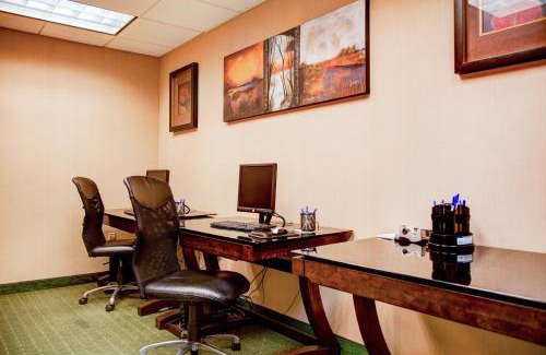 Tyler Hotel | Holiday Inn Express Tyler South by IHG