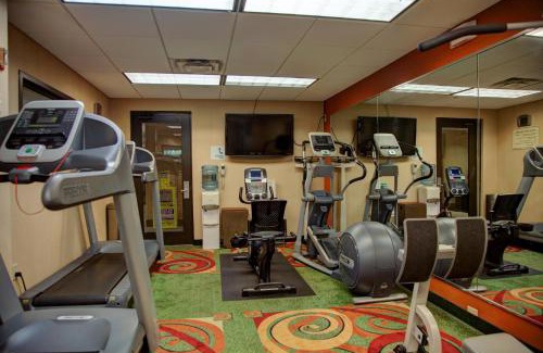 Tyler Hotel | Holiday Inn Express Tyler South by IHG