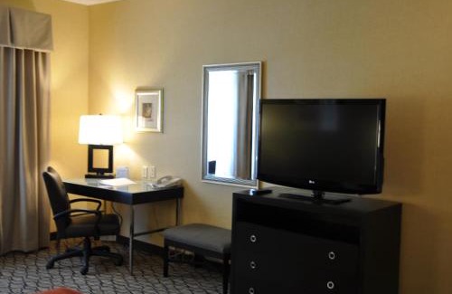 Christiansburg Hotel | Holiday Inn Express Hotel & Suites Christiansburg by IHG