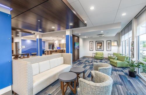 Milledgeville Hotel | Holiday Inn Express & Suites - Milledgeville by IHG