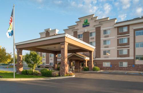 Spokane Valley Hotel | Holiday Inn Express Spokane-Valley by IHG