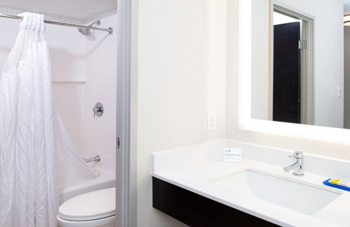 Dent Hotel | Holiday Inn Express West Cincinnati by IHG