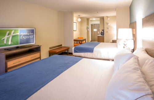 Wichita Hotel | Holiday Inn Express Wichita South by IHG