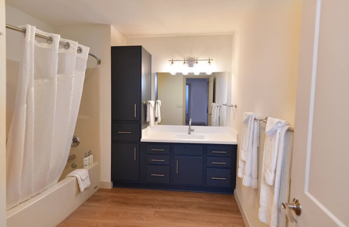 Lake Delton Hotel | Holiday Inn Express Wisconsin Dells by IHG