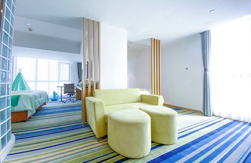 Bayuquan District Hotel | Holiday Inn Express Yingkou Onelong Plaza by IHG