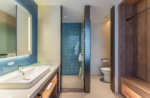 Yuhuan County Hotel | Holiday Inn Express Yuhuan Wetland Park by IHG
