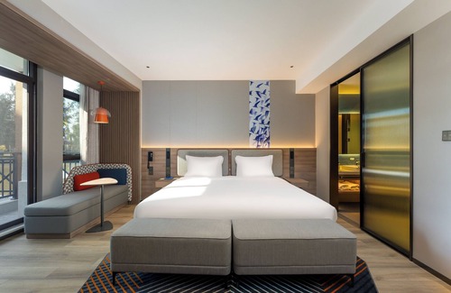 Yuhuan County Hotel | Holiday Inn Express Yuhuan Wetland Park by IHG