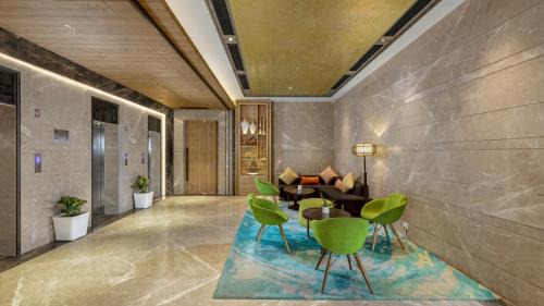 Gurugram Hotel | Holiday Inn Gurugram Sector 90 by IHG