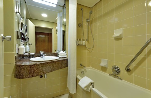 Harare Hotel | Holiday Inn Harare by IHG