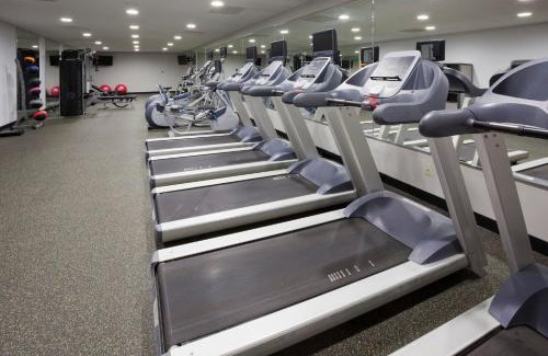 Maple Grove Hotel | Holiday Inn Hotel & Suites Maple Grove Northwest Minneapolis-Arbor Lakes by IHG