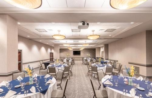 Orange Park Hotel | Holiday Inn Hotel & Suites - Orange Park - Wells Rd.