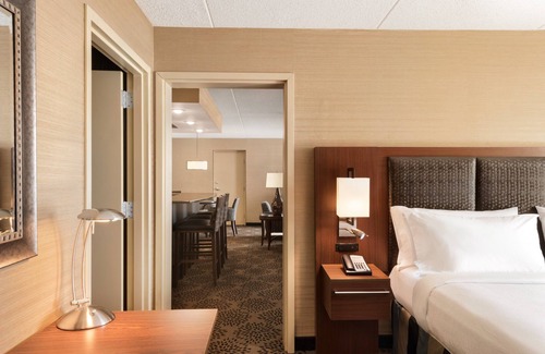 Urbandale Hotel | Holiday Inn Hotel & Suites Des Moines - Northwest by IHG