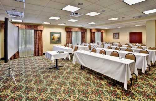 Bryant Pattengill East Hotel | Holiday Inn Hotel & Suites Ann Arbor University of Michigan Area by IHG