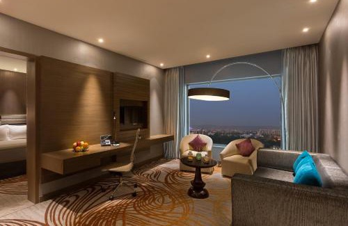 Jaipur Hotel | Holiday Inn Jaipur City Centre by IHG