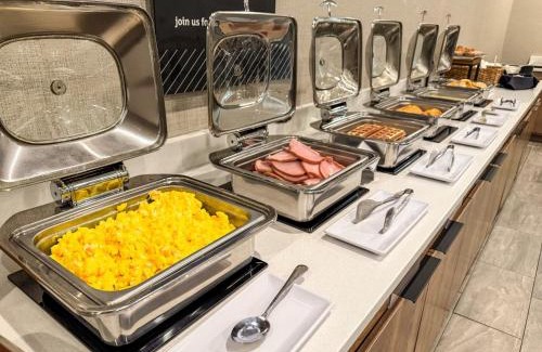 Kearney Hotel | Holiday Inn Kearney by IHG