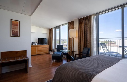 Camden Town with Primrose Hill Hotel | Holiday Inn London Camden Lock by IHG