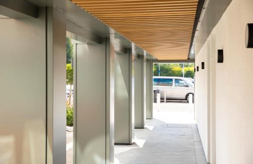 Hookwood Hotel | Holiday Inn London - Gatwick Airport by IHG