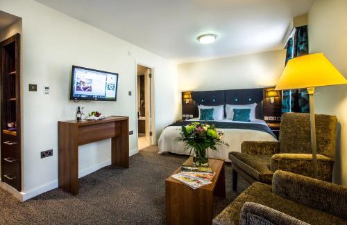 Kensington Hotel | Holiday Inn London Kensington High St. by IHG