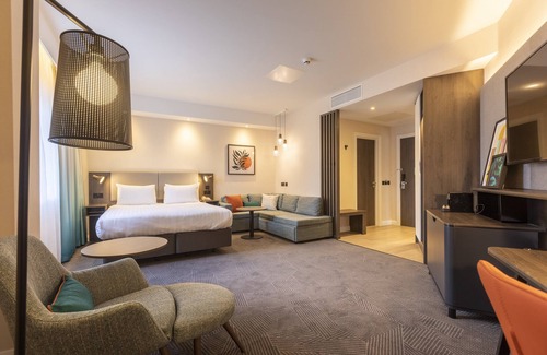 Sutton West Hotel | Holiday Inn London - Sutton by IHG