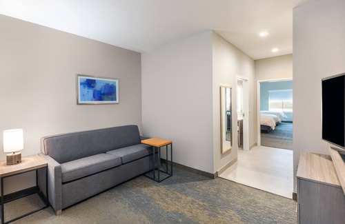 Lubbock Hotel | Holiday Inn Lubbock South by IHG