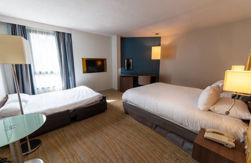 La Demi - Lune Hotel | Holiday Inn Lyon Vaise by IHG
