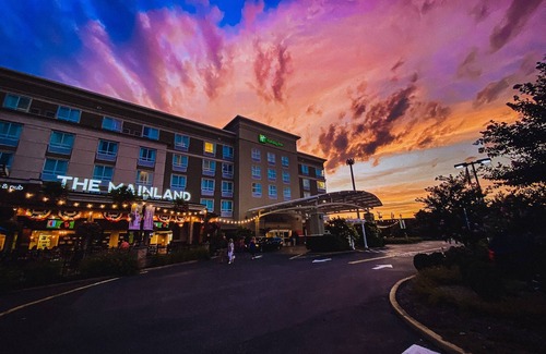 Manahawkin Hotel | Holiday Inn Manahawkin/Long Beach Island by IHG