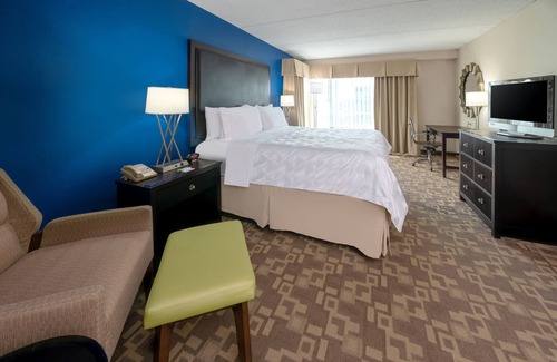 Lakeview Hotel | Holiday Inn Manassas - Battlefield by IHG