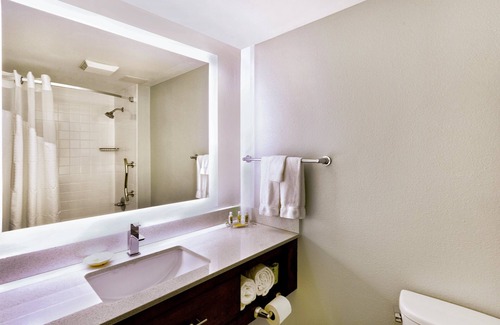 Hialeah Hotel | Holiday Inn Miami West - Airport Area by IHG