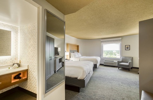 Central Business District Hotel | Holiday Inn Mobile-Dwtn/Hist. District by IHG