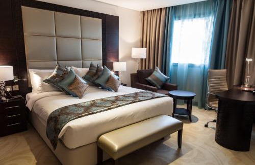 Muscat Hotel | Holiday Inn Muscat AlSeeb by IHG