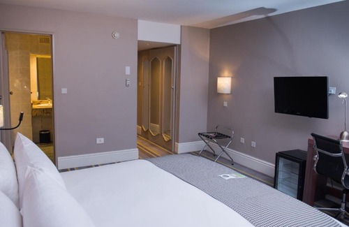 Target Area Hotel | Holiday Inn - Mutare by IHG