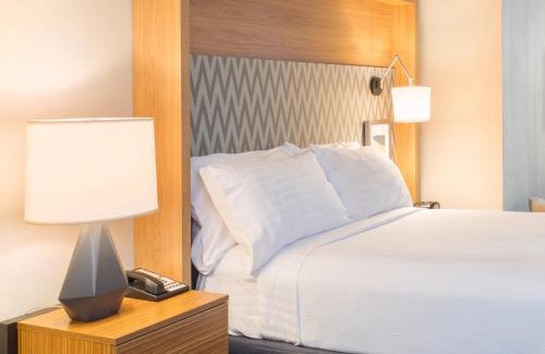 Financial District Hotel | Holiday Inn New York City - Wall Street by IHG
