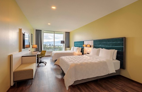 Tababela Hotel | Holiday Inn Quito Airport by IHG