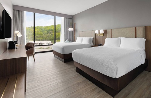 Cave Spring Hotel | Holiday Inn Roanoke-Tanglewood-Rt 419&i581 by IHG