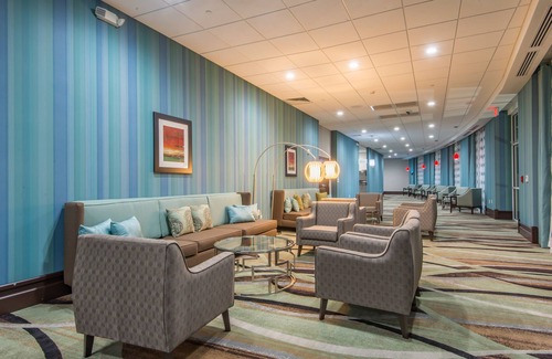 Salina Hotel | Holiday Inn Salina by IHG