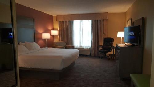 Santee Hotel | Holiday Inn Santee by IHG
