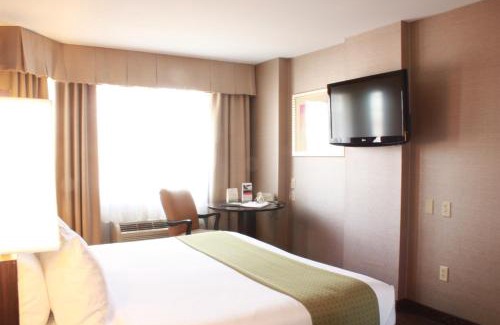 South Lake Union Hotel | Holiday Inn Seattle DWTN Lake Union by IHG